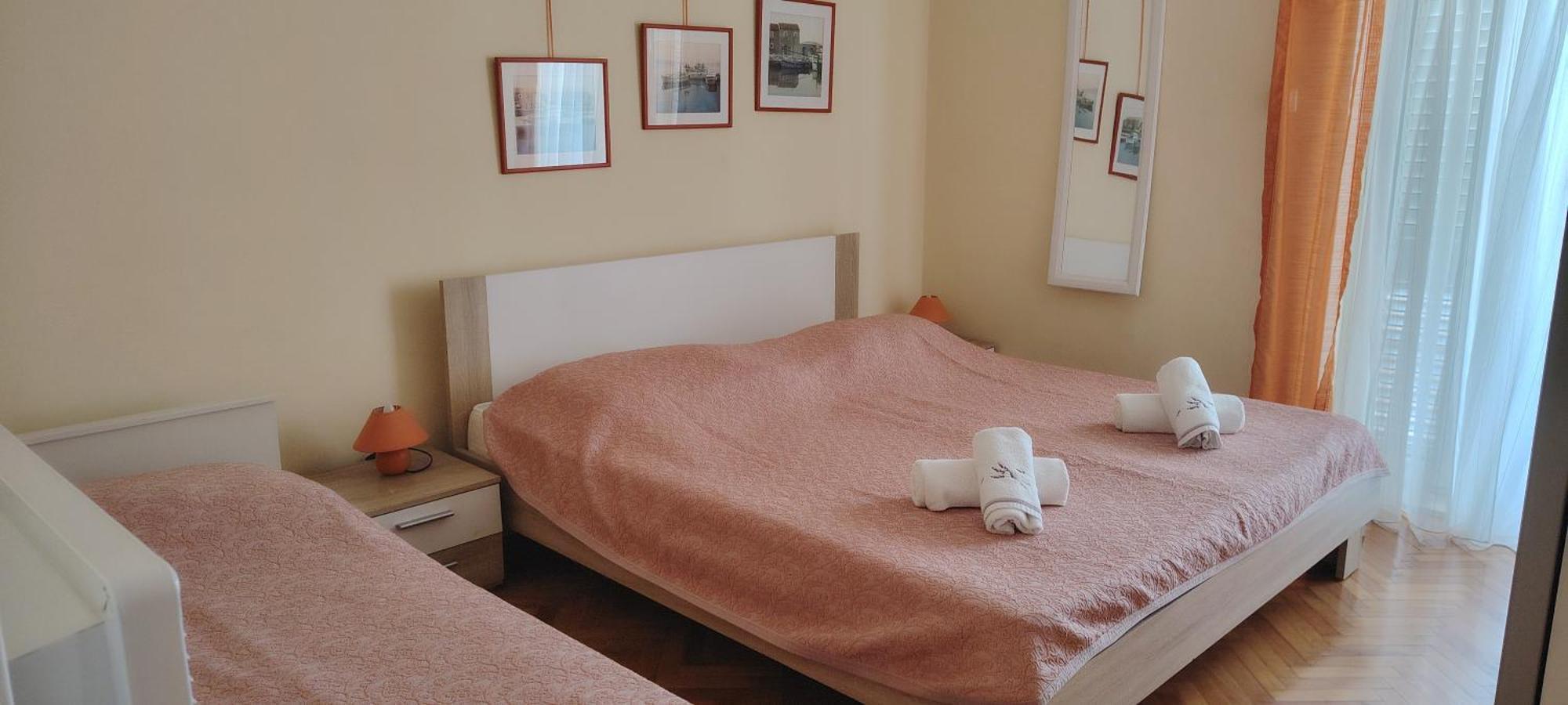 Apartma Mara *